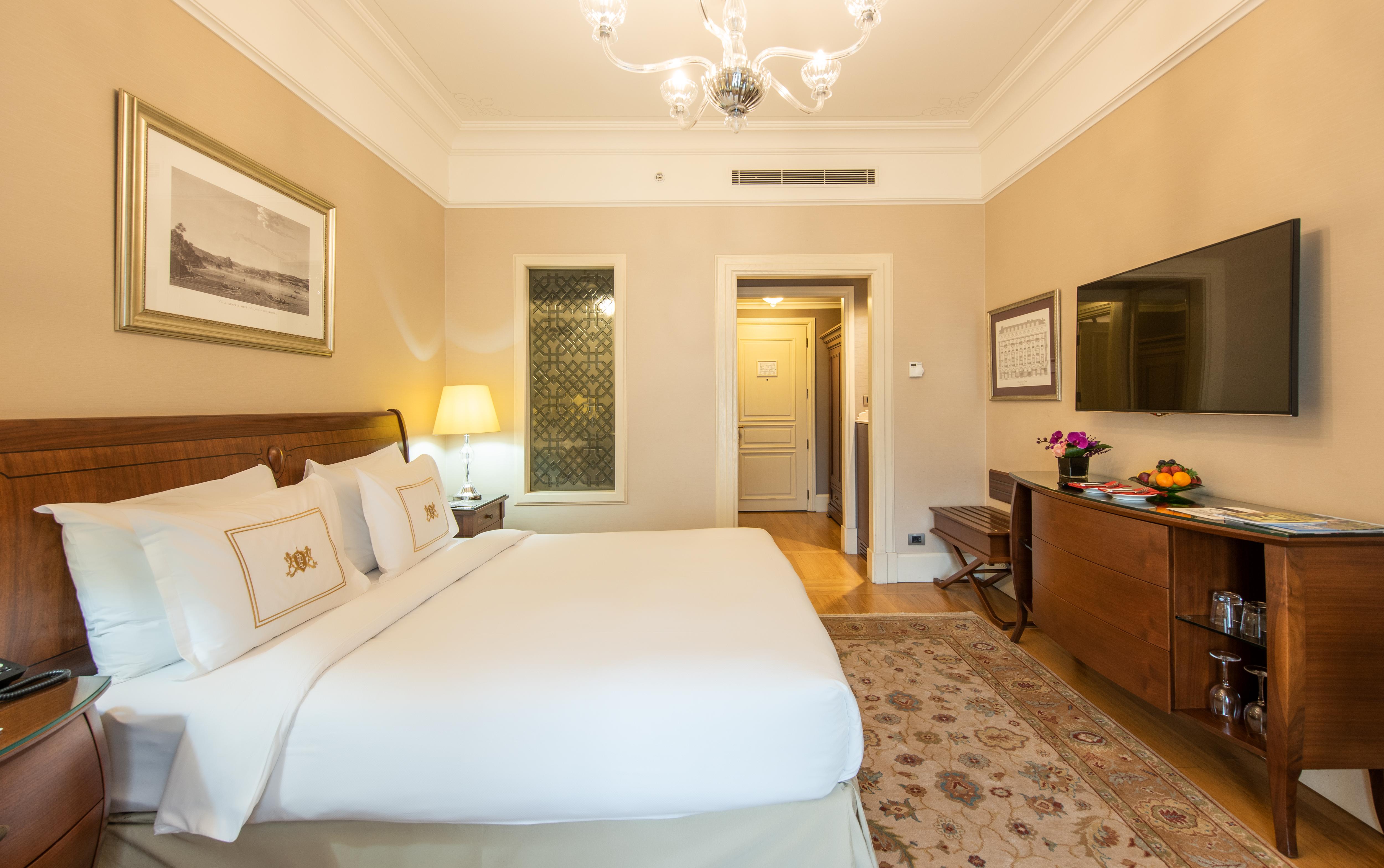 โรงแรมเปรา พาเลซ อิสตันบูล ภายนอก รูปภาพ A bedroom at the hotel