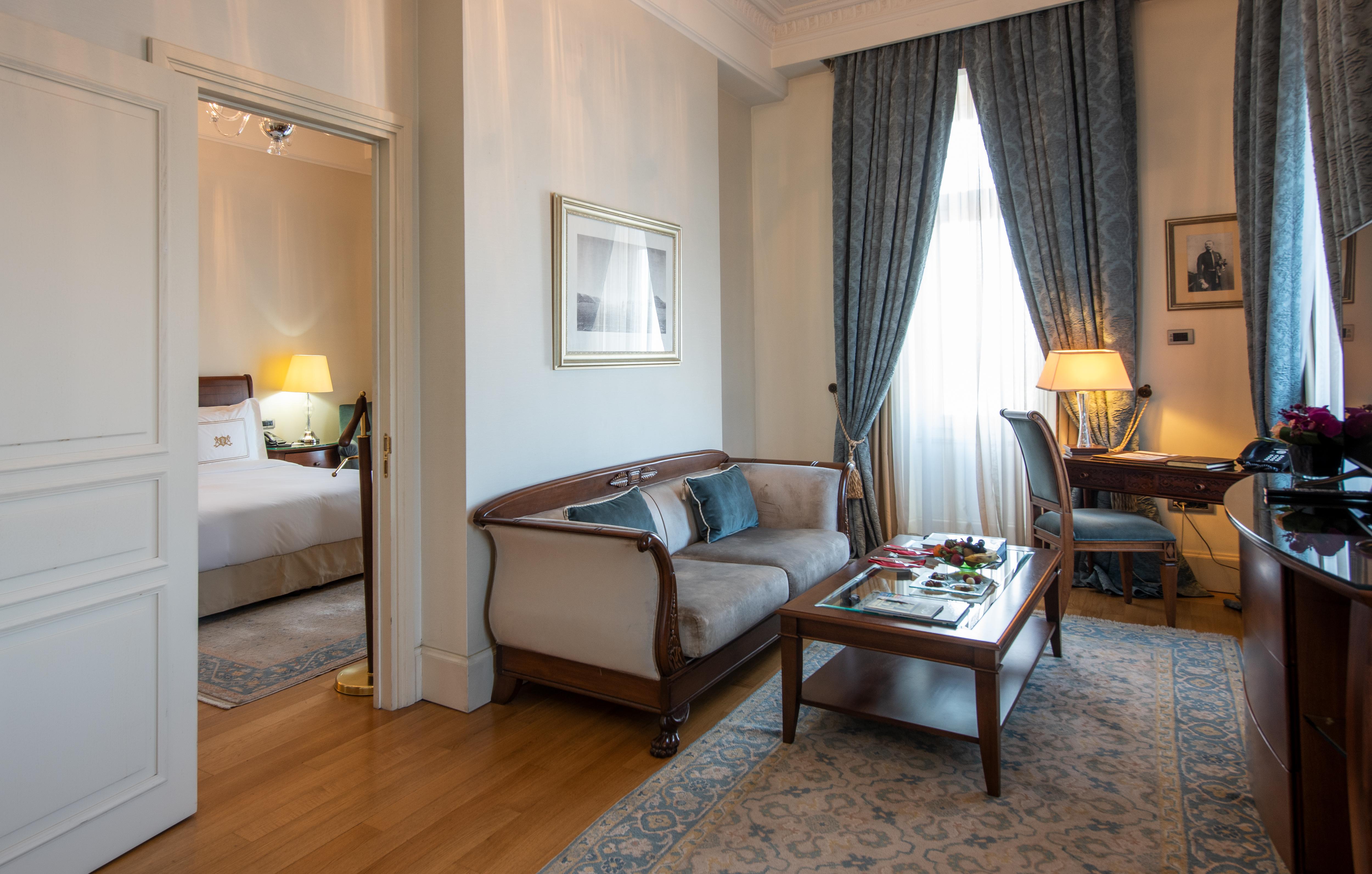 โรงแรมเปรา พาเลซ อิสตันบูล ภายนอก รูปภาพ A suite at the hotel